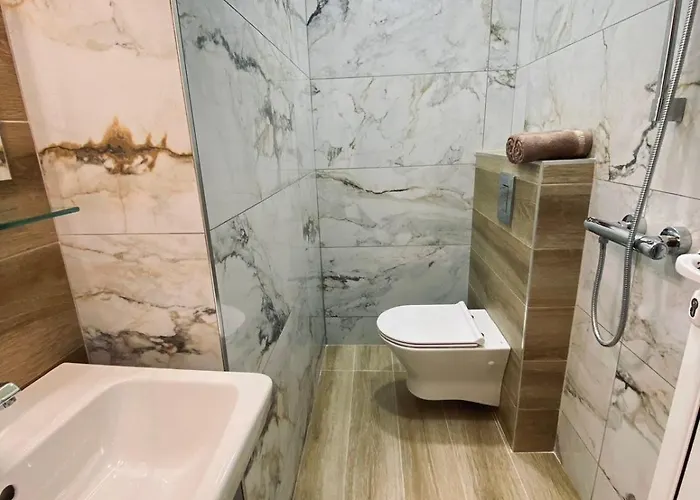 Nj Luxury And شقة فارنا