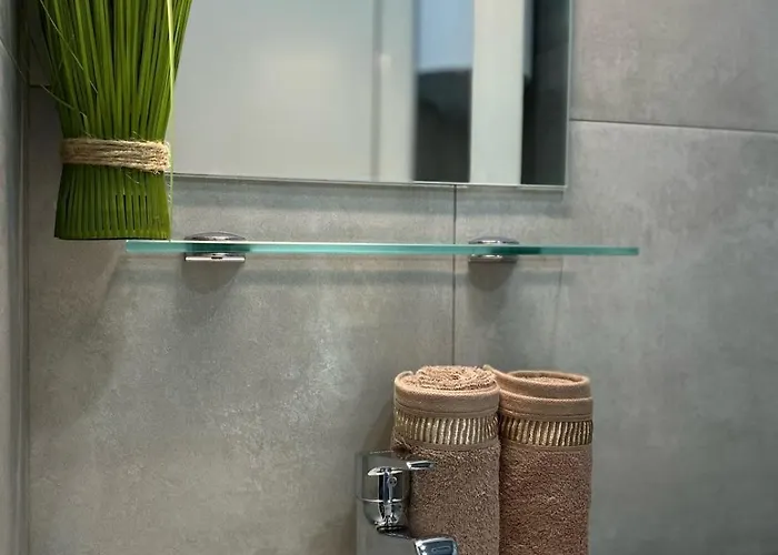 Nj Luxury And فارنا