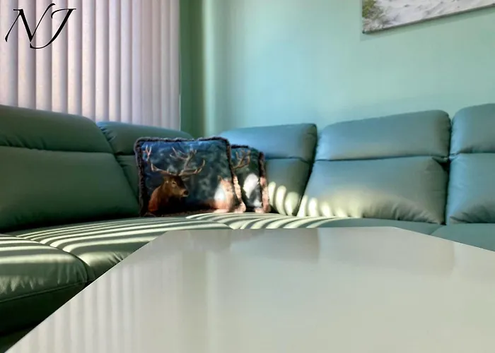 Nj Luxury And * فارنا