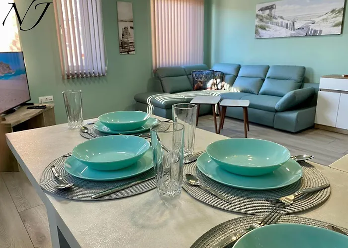 Nj Luxury And فارنا